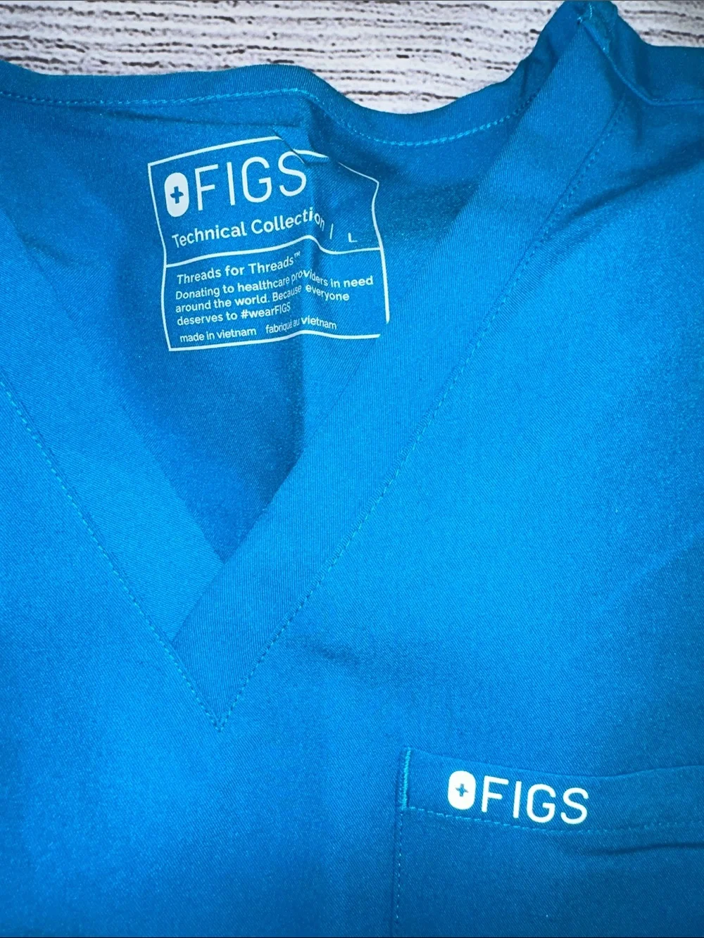 Figs Teal Scrub Set - V-Neck Top & Elastic Waist Pants